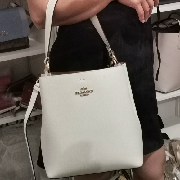 Authentic Coach - Picture 5 of 8